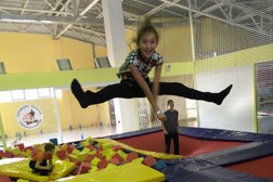 Торгово-развлекательный центр Новая Дача, с рейтингом 4 - находится по адресу Иркутская область, пос. Молодежный, Байкальский тракт, 12а 