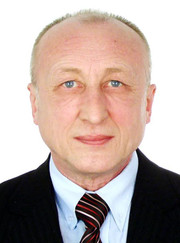 Преподаватель английского языка, преподаватель истории Юрий Анатольевич Пинигин