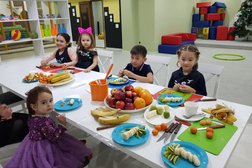 Кафе корейской кухни Чингу, с рейтингом 4 - находится по адресу Алматы, Михаила Майбороды, 26 