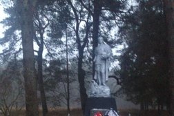 Историко-археологический и природный музей-заповедник Гнёздово, с рейтингом 5 - находится по адресу Смоленская область, д. Глущенки, посёлок Глущенки, 31 