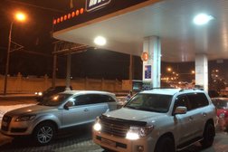 Автозаправка Роснефть, с рейтингом 4.3 - находится по адресу Москва, Комсомольский проспект, 51 
