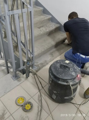 Разнорабочий, маляр-штукатур Александр Владимирович Макаров