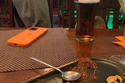 Trinity Irish Pub, с рейтингом 4 - находится по адресу Владивосток, Океанский проспект, 48а 