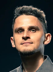 Преподаватель сольфеджио, звукорежиссёр Егор Юрьевич Калганников