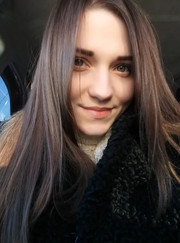 Официант Яна Алексеевна Карелина