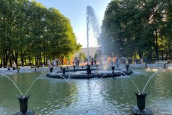 Московский парк Победы на Кузнецовской улице, с рейтингом 3.7 - находится по адресу Санкт-Петербург, Кузнецовская, 25д 