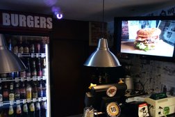 Кафе-бургерная Папа'с Бургерс, с рейтингом 4 - находится по адресу Москва, улица Большая Полянка, 30 