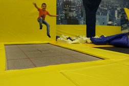 Спортивно-развлекательный батутный центр В отрыв, с рейтингом 4.1 - находится по адресу Удмуртская Республика, Ижевск, улица Максима Горького, 79 