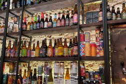 Бар Holy hop, с рейтингом 4.8 - находится по адресу Владивосток, Океанский проспект, 9 