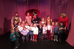 Драматический театр Наш дом, с рейтингом 3.5 - находится по адресу Московская область, Химки, улица Калинина, 2 