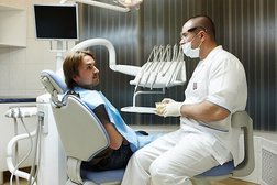 Стоматологическая клиника Дентал-Люкс, с рейтингом 3.9 - находится по адресу Южно-Сахалинск, улица Карла Маркса, 51 