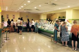 Столовая Кокос, с рейтингом 3.2 - находится по адресу Челябинск, улица Молодогвардейцев, 32а 
