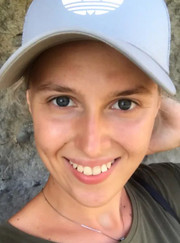 Выгульщик собак, аниматор Алина Сергеевна Нюхова