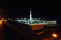 Ярославский речной вокзал, с рейтингом 5 - находится по адресу Ярославль, Волжская набережная, 4 