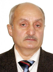 Преподаватель математики Анатолий Петрович Дарманян