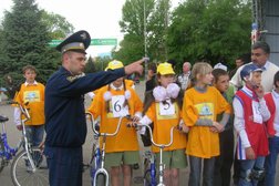 Лицей №10, с рейтингом 3.8 - находится по адресу Волгоград, улица Кирова, 141 