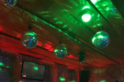 Караоке-клуб Винил, с рейтингом 4.4 - находится по адресу Москва, Садовая-Спасская улица, 13 к2 