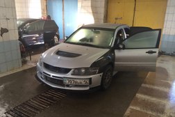 Автомойка на улице Дружбы Народов