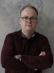 Преподаватель математики, преподаватель по информатике Алексей Валерьевич Тиликайнен