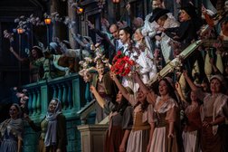 Театр оперы и балета им. М. Джалиля, с рейтингом 4 - находится по адресу Республика Татарстан, Казань, площадь Свободы, 2 