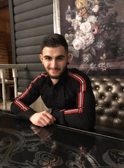Художник, дизайнер Давид Хачатрян