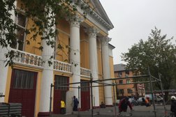 Дворец культуры городского округа Щербинка, с рейтингом 4.5 - находится по адресу Москва, Щербинка, Театральная улица, 1а 
