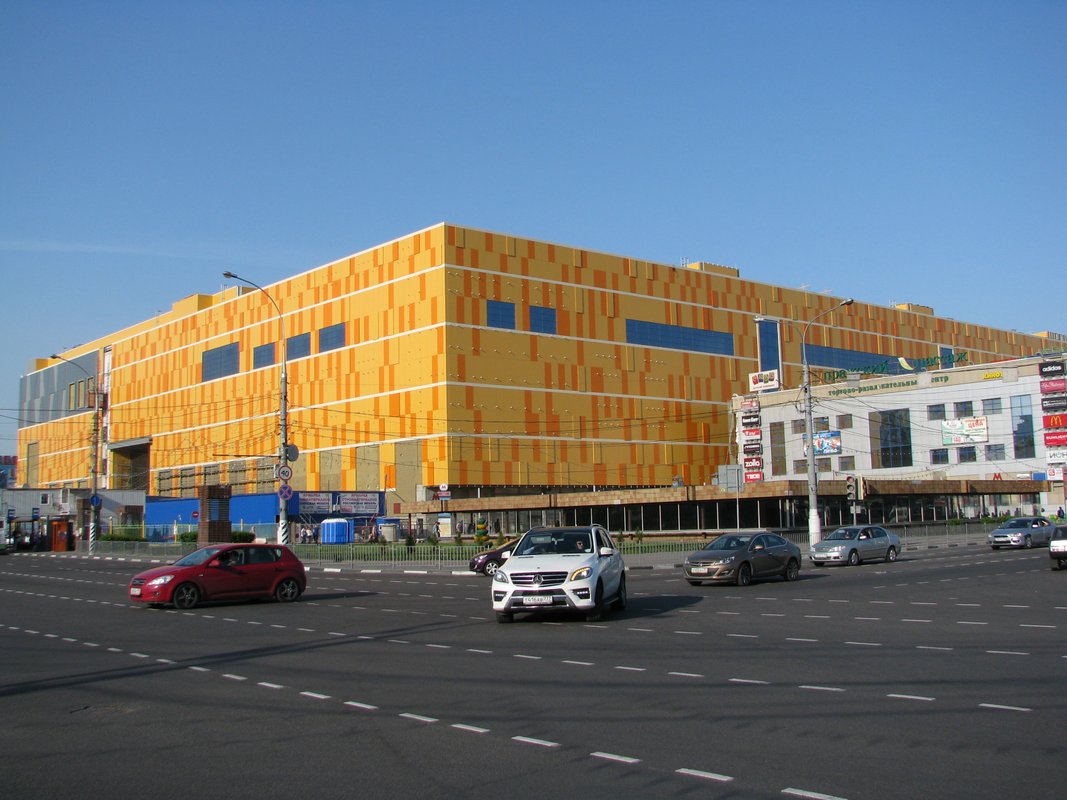 Сайт колумбус на пражской. Пражская метро колумбус торговый. Пражская метро колумбус торговый. Торговый центр в москве коламбус на пражской. Торговый центр колумбус на пражской.