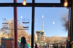 Торгово-развлекательный центр Ритц-Палас, с рейтингом 3.8 - находится по адресу Алматы, Самал 3-й микрорайон, 1 