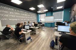 Московский международный университет информационных технологий Академия Топ, с рейтингом  - находится по адресу Севастополь, ул Маяковского, зд 8 