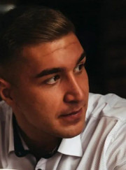 Бурильщик, манипуляторщик Дамир Егоров