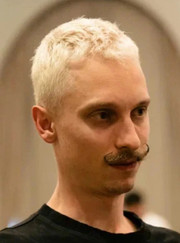 Инструктор по стретчингу, тренер по бодибилдингу Генрих Евгеньевич Власов