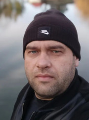 Дизайнер, каменщик Руслан Владимирович Жилко