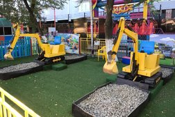 Парк аттракционов Карусель, с рейтингом 3.5 - находится по адресу Владивосток, Батарейная улица, 1 