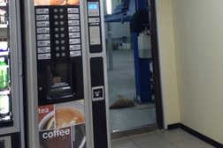 Автосервис СТО Минёров, с рейтингом 3.3 - находится по адресу Владивосток, улица Коммунаров, 13 ст3 