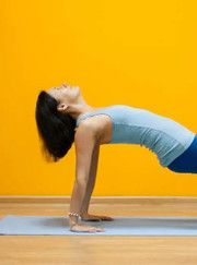 Инструктор по йоге Дарнара Анатольевна Мнякина