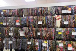 Фирменный магазин Павловопосадские платки, с рейтингом 4.1 - находится по адресу Новосибирск, Кирова, 110 к2 