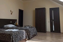 Автомойка Парадиз, с рейтингом 3.7 - находится по адресу Новороссийск, Фабричная улица, 53а 