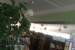Заволжская городская библиотека, с рейтингом 3.5 - находится по адресу Ивановская область, Заволжск, Комсомольская улица, 2а 
