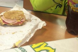 Кафе быстрого питания Sbw x Subway, с рейтингом 4.8 - находится по адресу Челябинск, улица Братьев Кашириных, 158 
