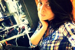 Wear House, с рейтингом 3.8 - находится по адресу Санкт-Петербург, улица Савушкина, 141 