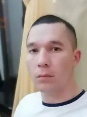 Благоустройство территории, грузчик Рафаэль Бахтиярович Хужаев
