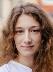 Преподаватель по начертательной геометрии, преподаватель математики Юлия Сергеевна Корнеева
