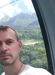 Мастер по ремонту автомобильной электроники, автомеханик Александр Викторович Татаренко