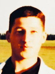 Благоустройство территории, грузчик Михаил Витальевич Усков