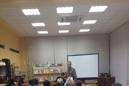 Центральная детская библиотека, с рейтингом 4 - находится по адресу Мурманск, улица Беринга, 28 