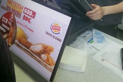 Ресторан быстрого питания Burger King, с рейтингом 3.3 - находится по адресу Нур-Султан, Достық, 9 