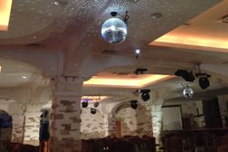 Развлекательный комплекс Зеленый квадрат, с рейтингом 4.1 - находится по адресу Магнитогорск, Сиреневый проезд, 21Б 