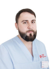 Хирург Максим Александрович Волков